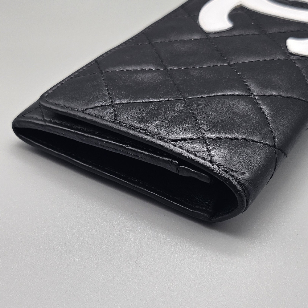 🖤CHANEL Authentic Black/White CC Cambon Wallet🖤 - Picture 8 of 17